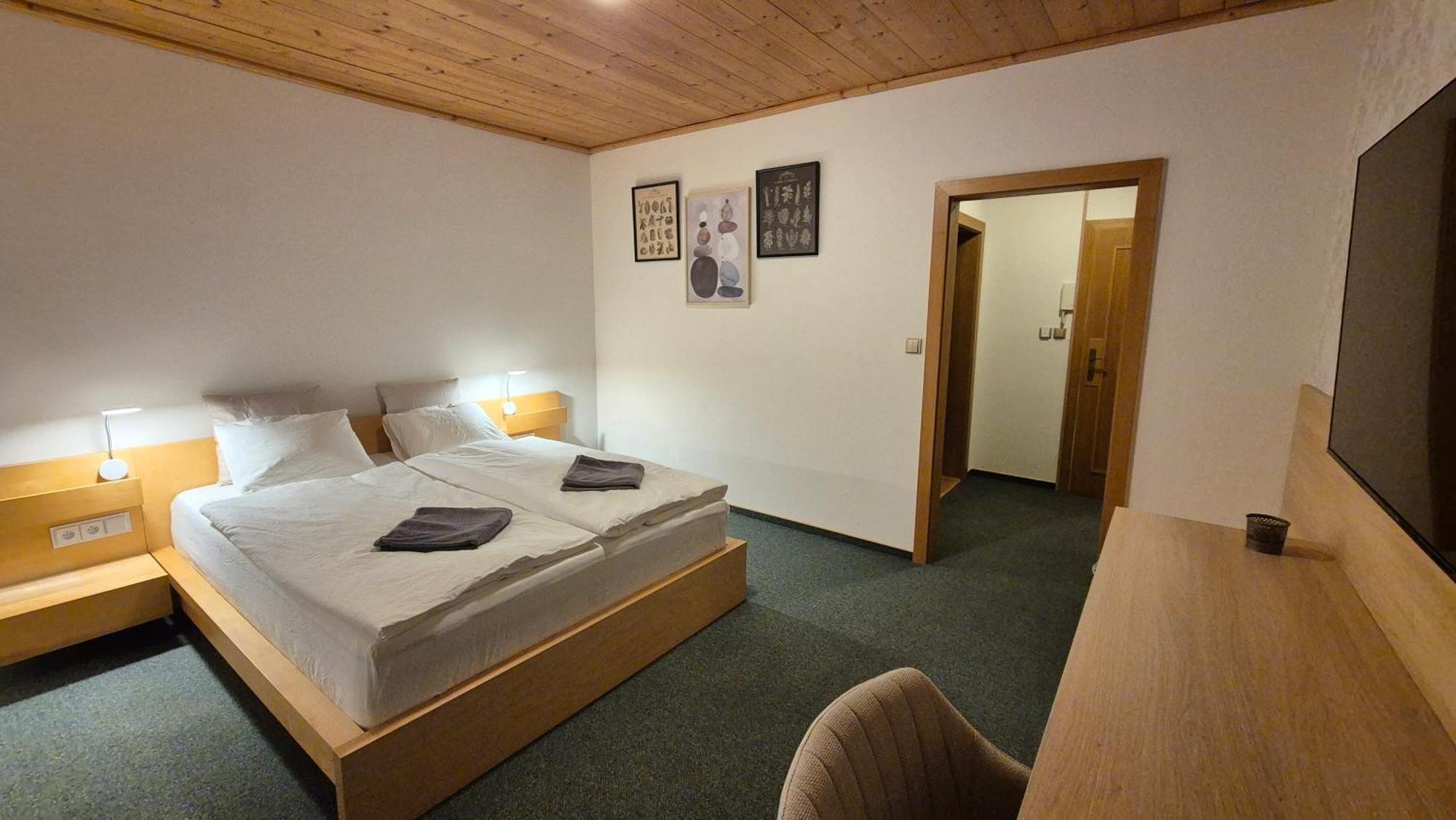 Apartman Kragujevska ジリナ エクステリア 写真