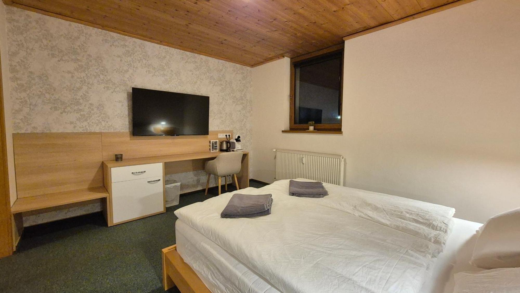 Apartman Kragujevska ジリナ エクステリア 写真